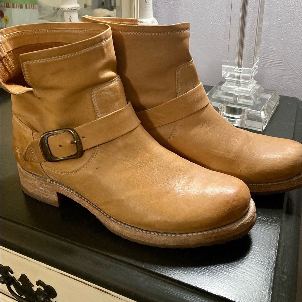 Frye Veronica boots
